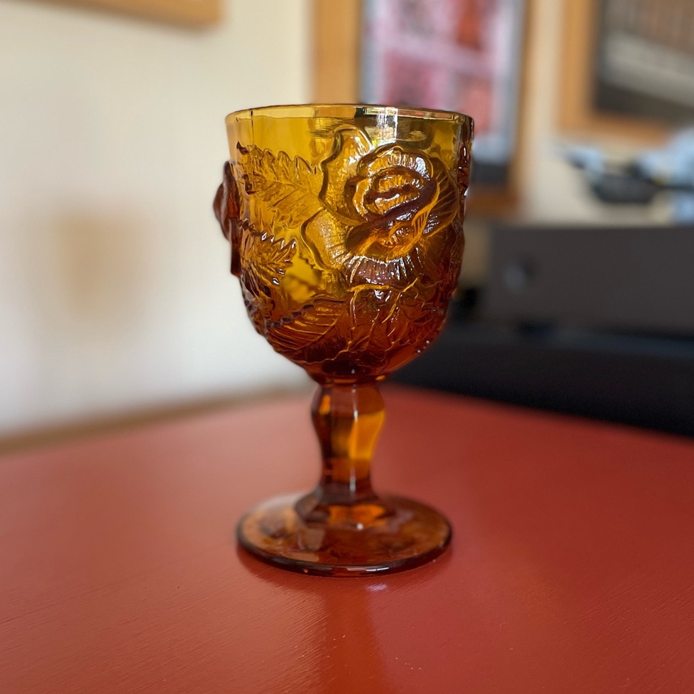 🌹Vintage Madonna Inn Wild Rose Goblet - Large 6.5oz Wine Glass - Amber 🧡